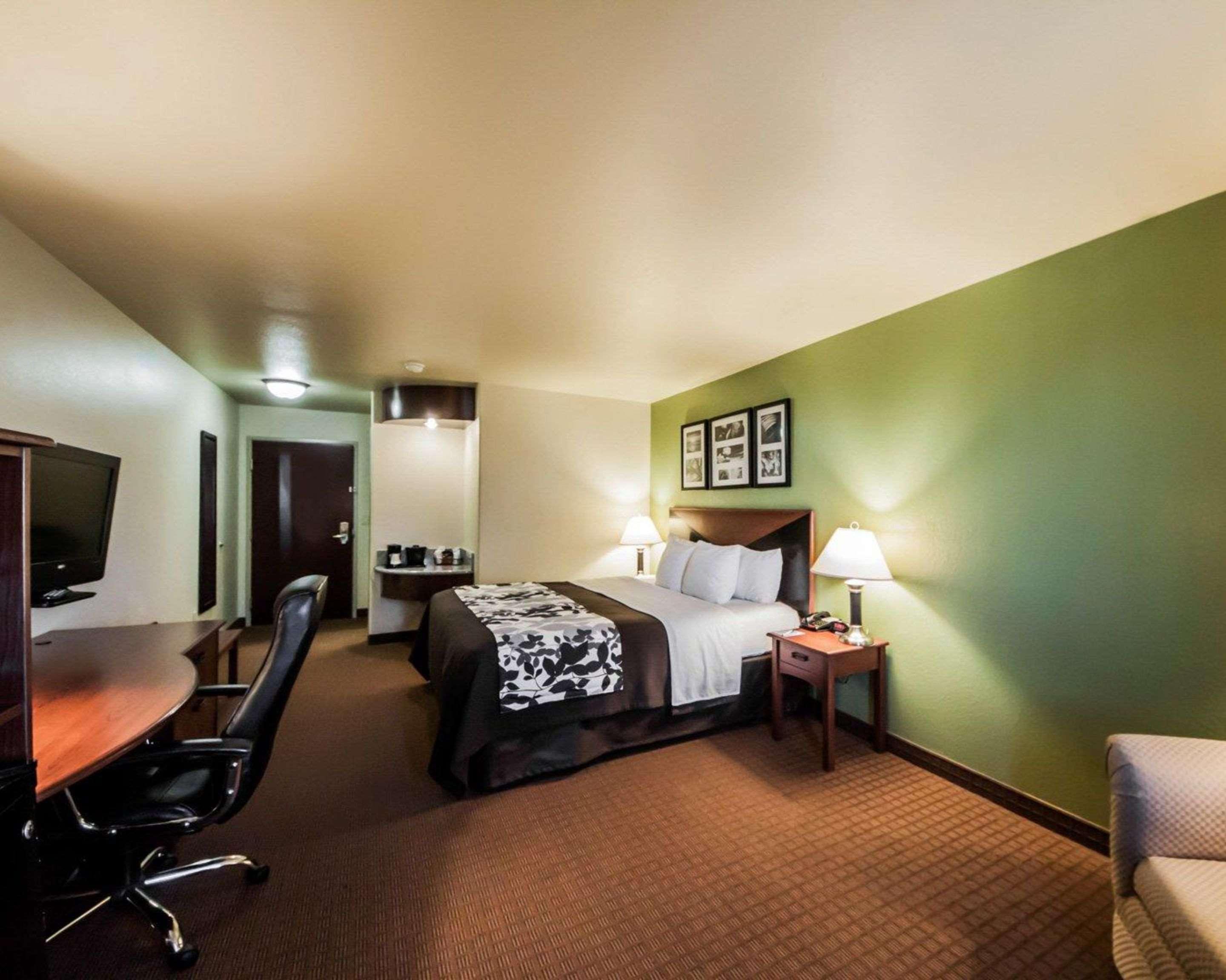 Sleep Inn & Suites Shamrock Bagian luar foto