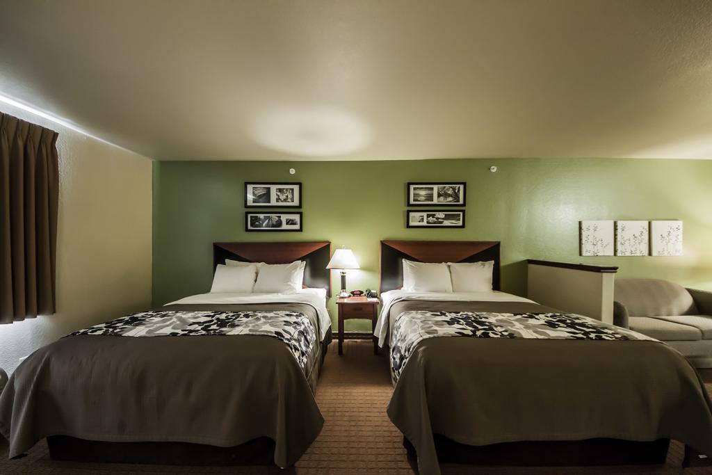 Sleep Inn & Suites Shamrock Bagian luar foto